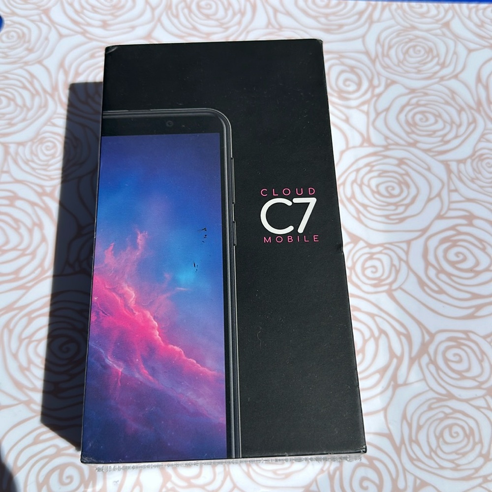 Cloud C7 Mobile Cell Phone NWT Never Opened